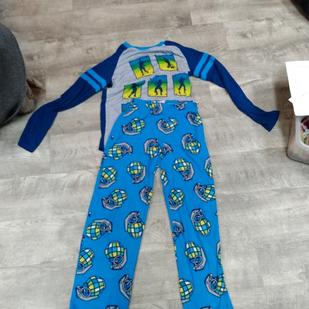 Fortnite pajamas